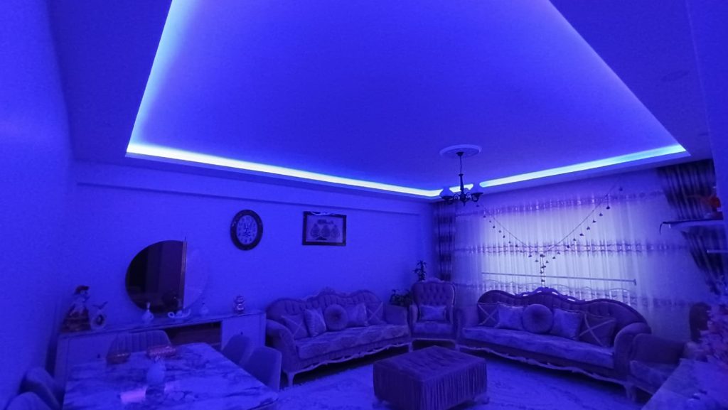 mavi led oda ışığı